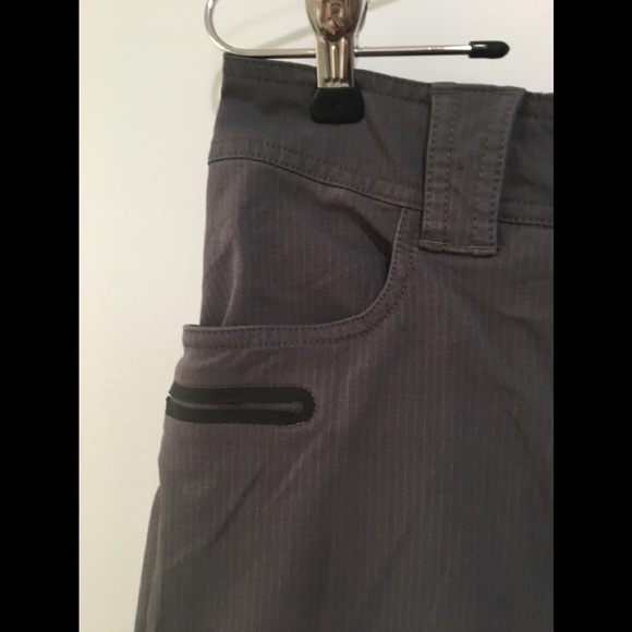 Lululemon Cadence Short? - Picture 14 of 15